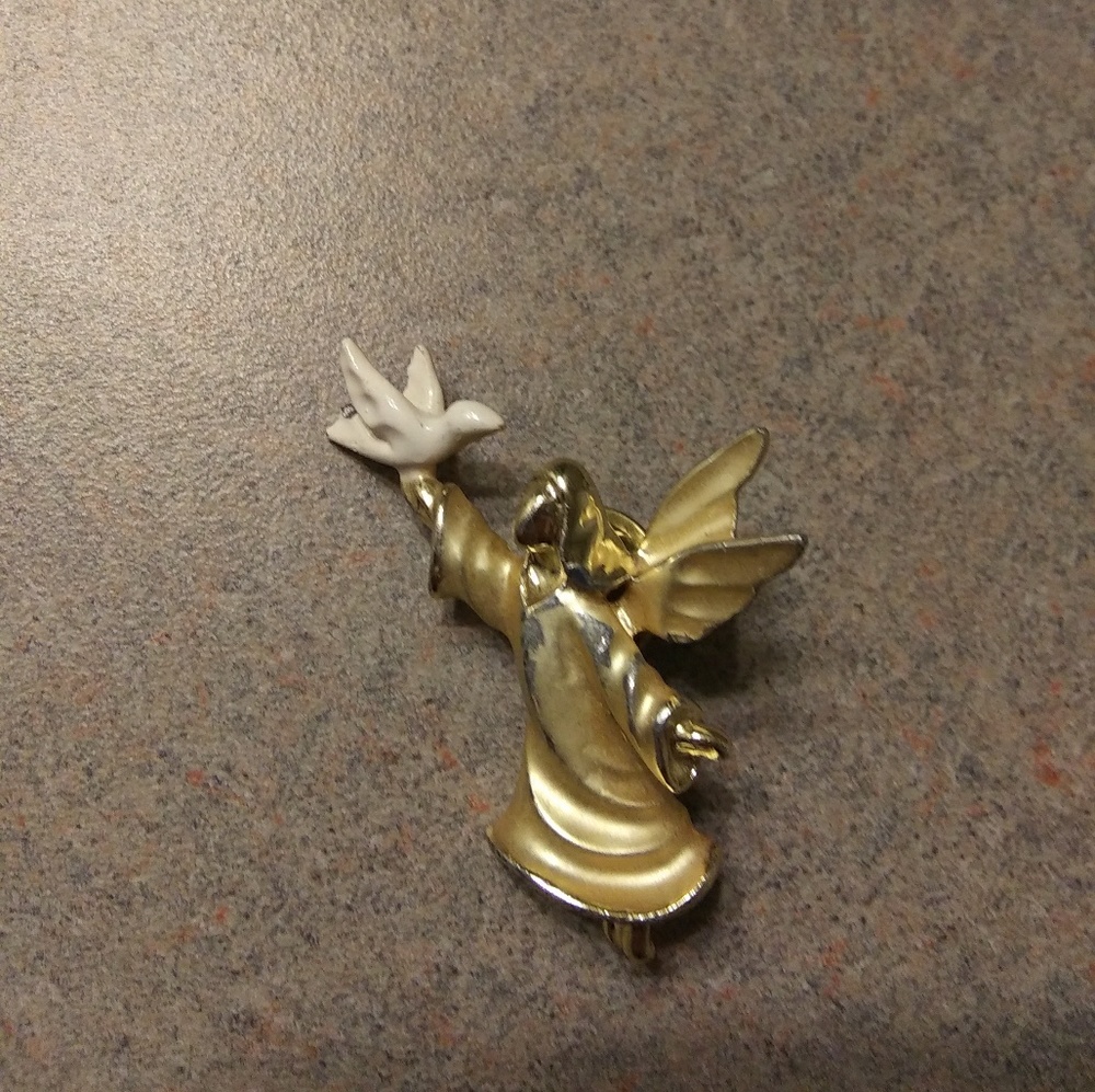 Pin